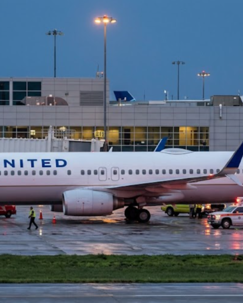 How United Airlines Flight UA770 Emergency Diversion Happened and What Passengers Should Know